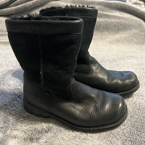 Girls riverton leather ugg boots